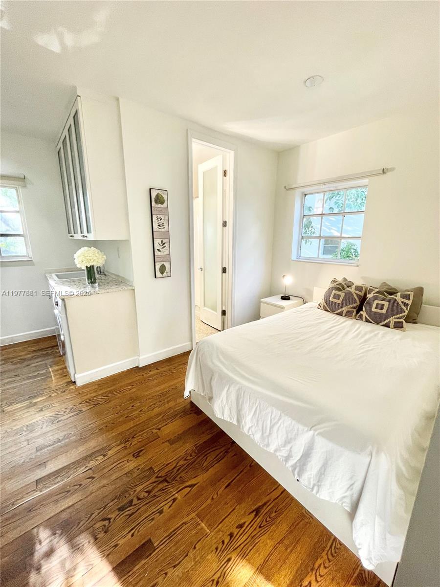 BEACHGARDENS CONDO - Residential Lease