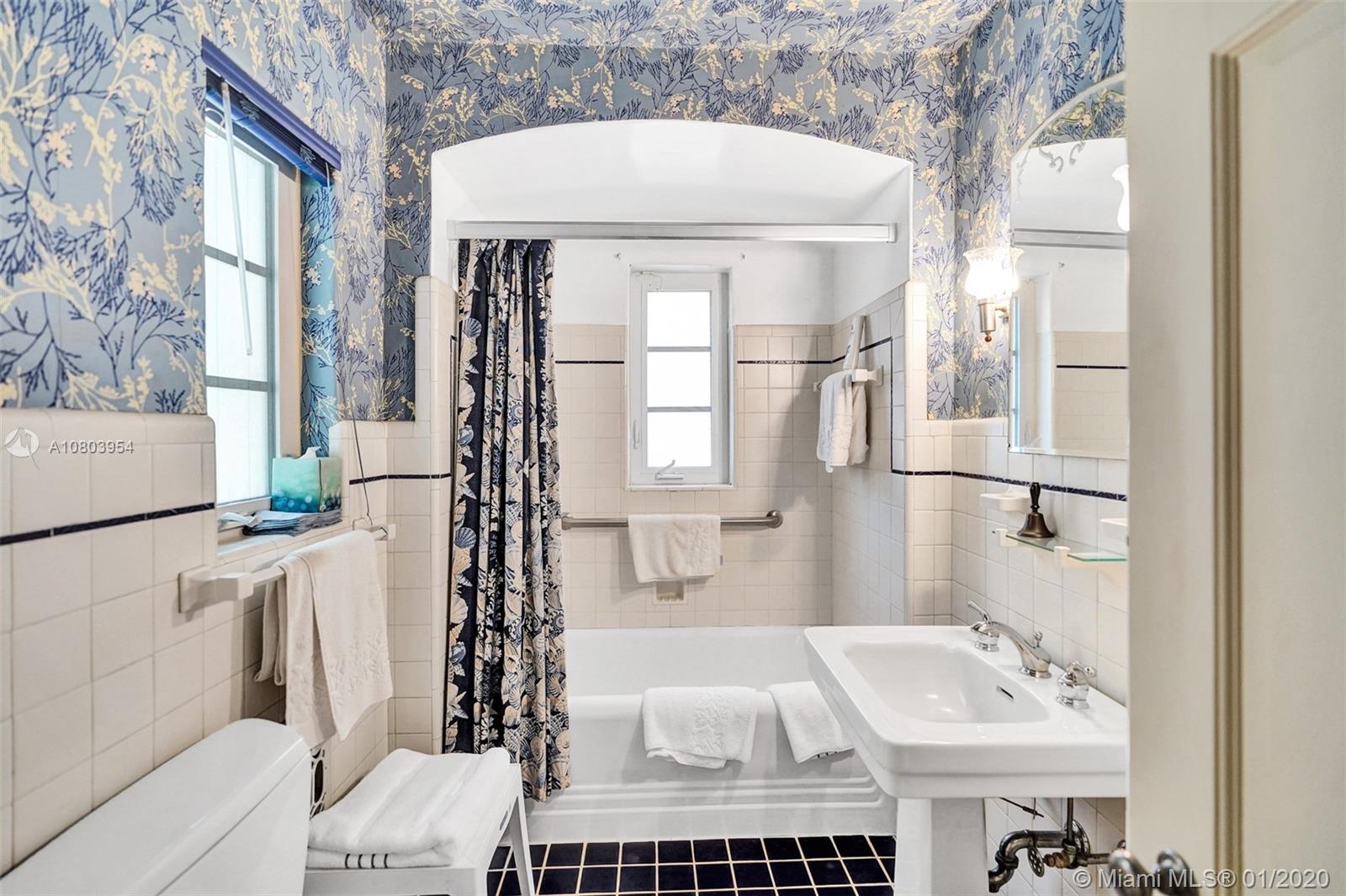 COLEE HAMMOCK - Residential