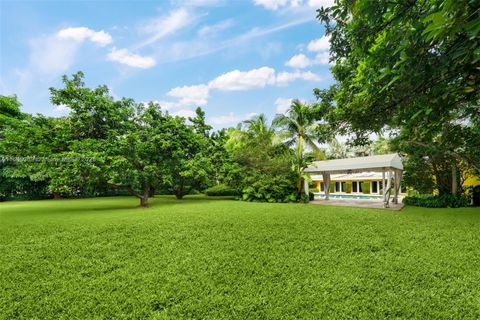 A home in Pinecrest