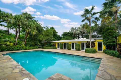 A home in Pinecrest