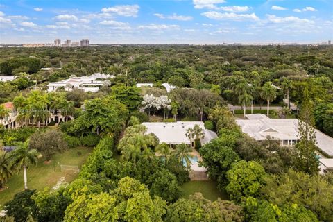 A home in Pinecrest