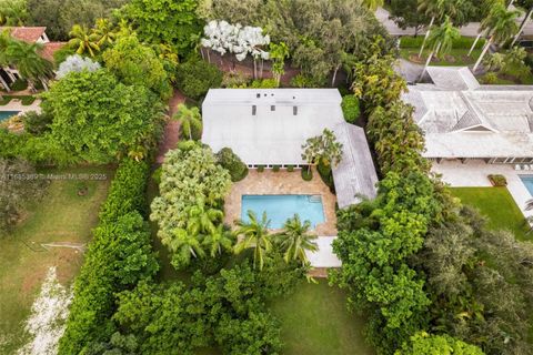 A home in Pinecrest