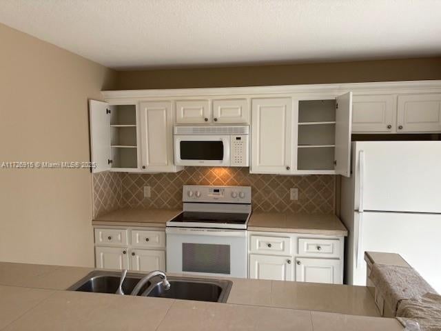 Photo of Delray Beach, FL 33445 (MLS # A11726915)