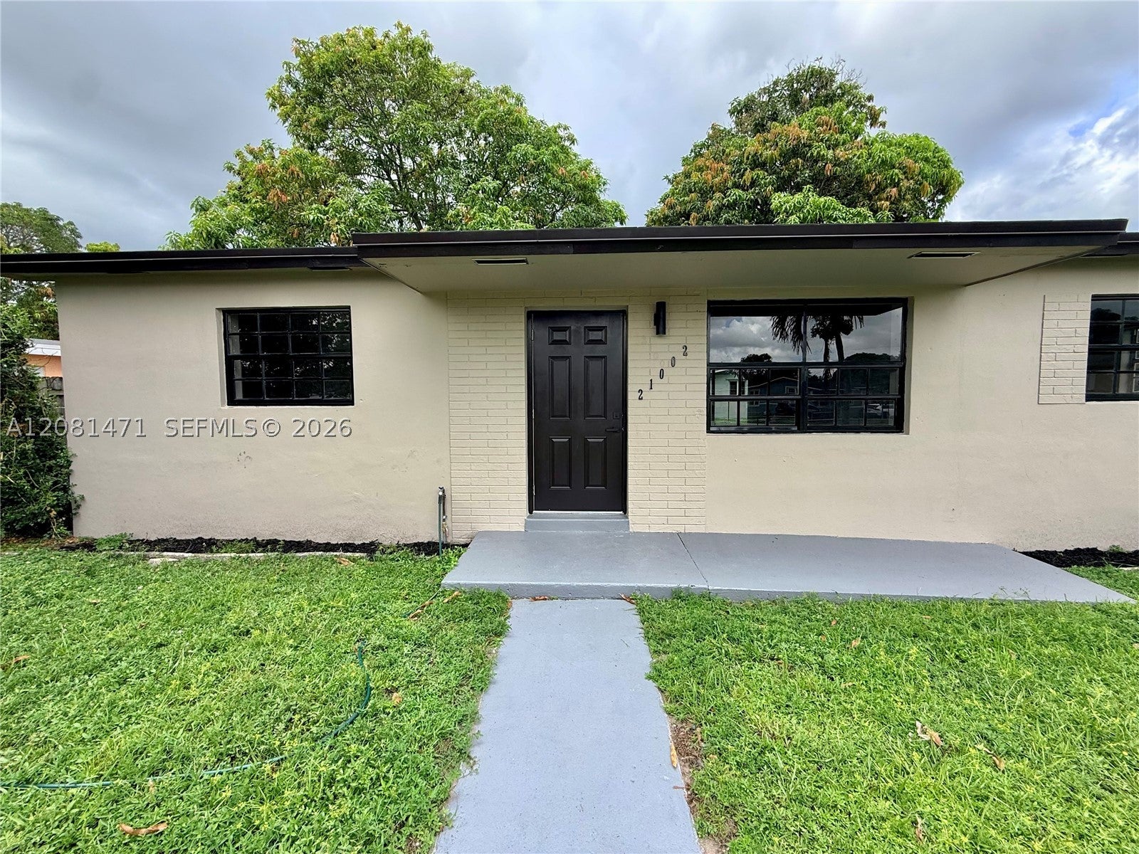 21002 NW 34th Ct