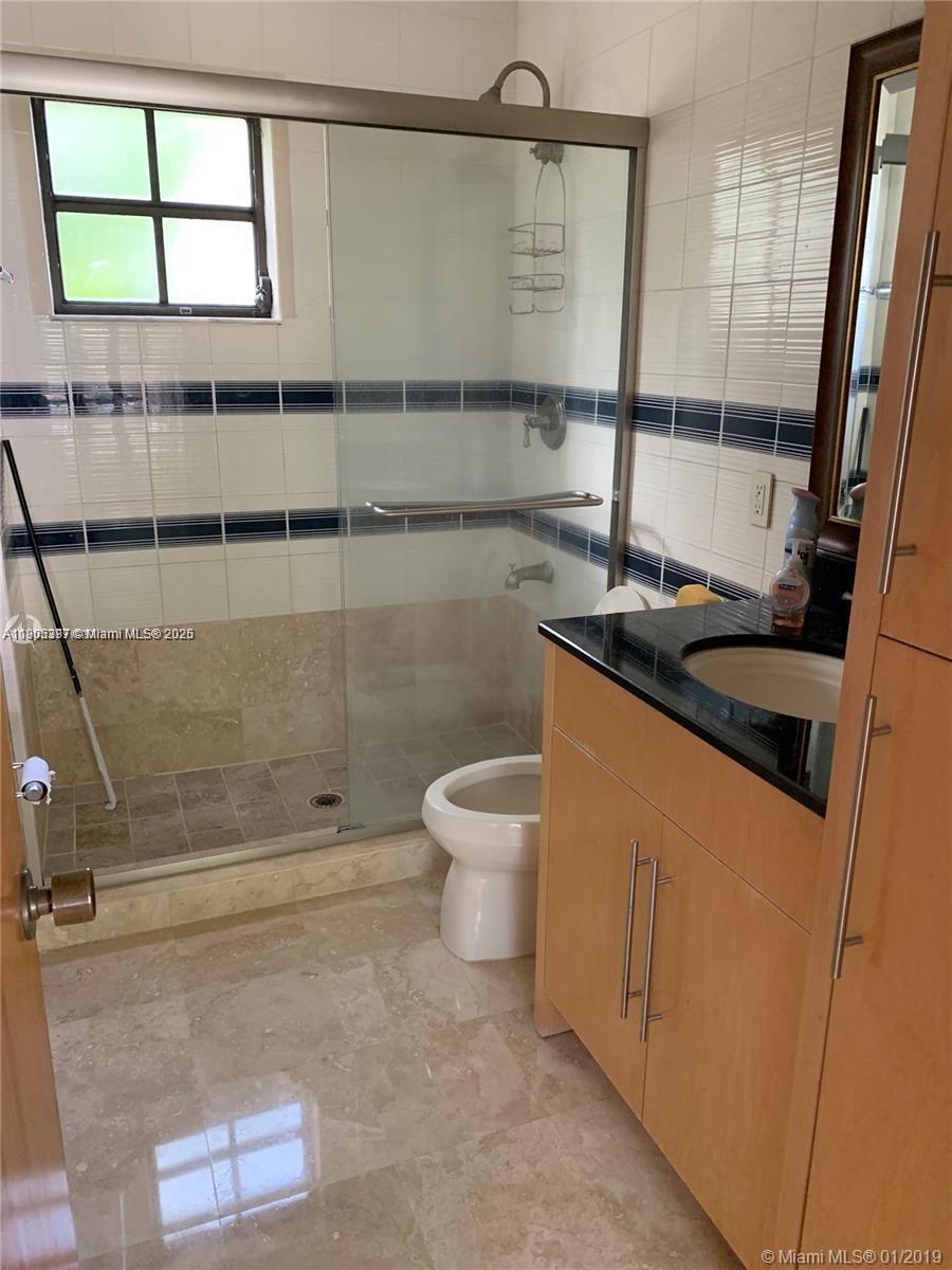 CORAL GABLES SEC B - Residential Lease