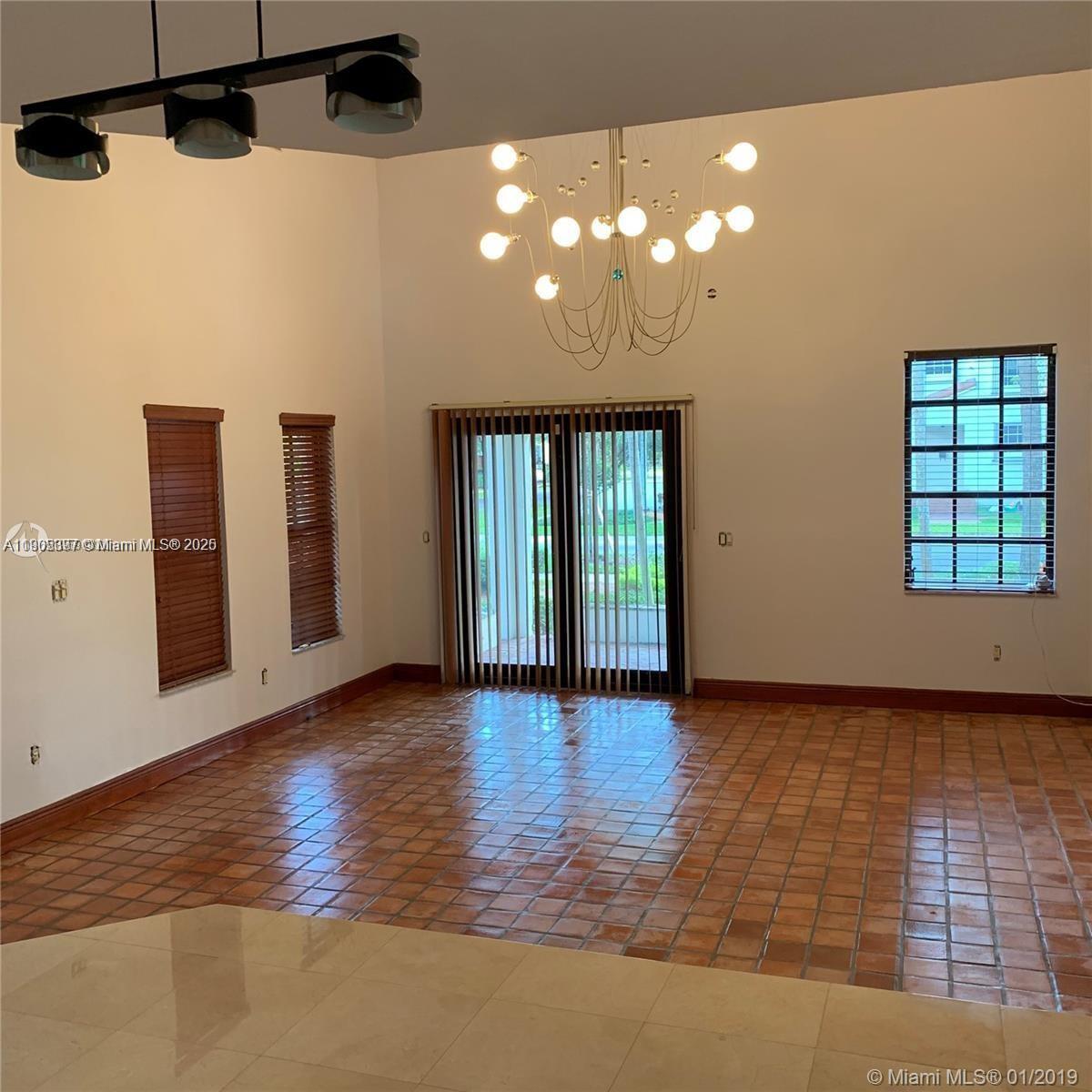 CORAL GABLES SEC B - Residential Lease