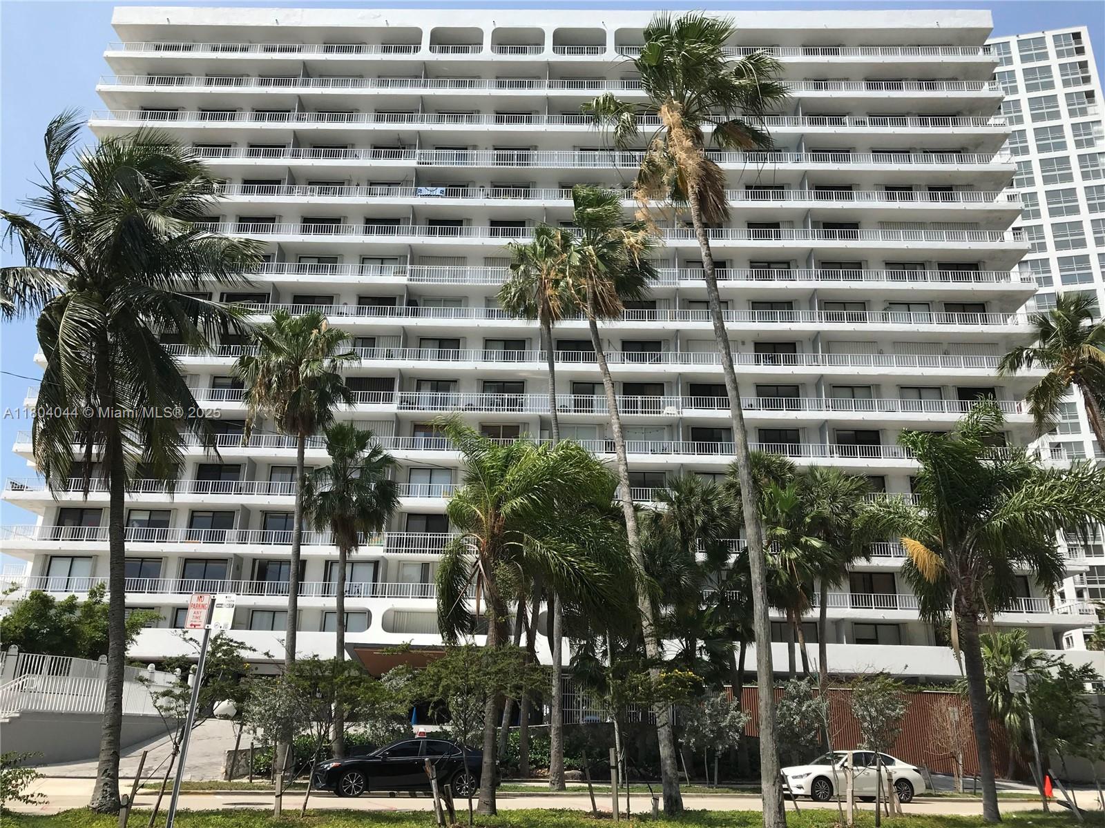 Rental Property at 200 Se 15th Rd 7I, Miami, Broward County, Florida - Bedrooms: 2 
Bathrooms: 2  - $4,500 MO.