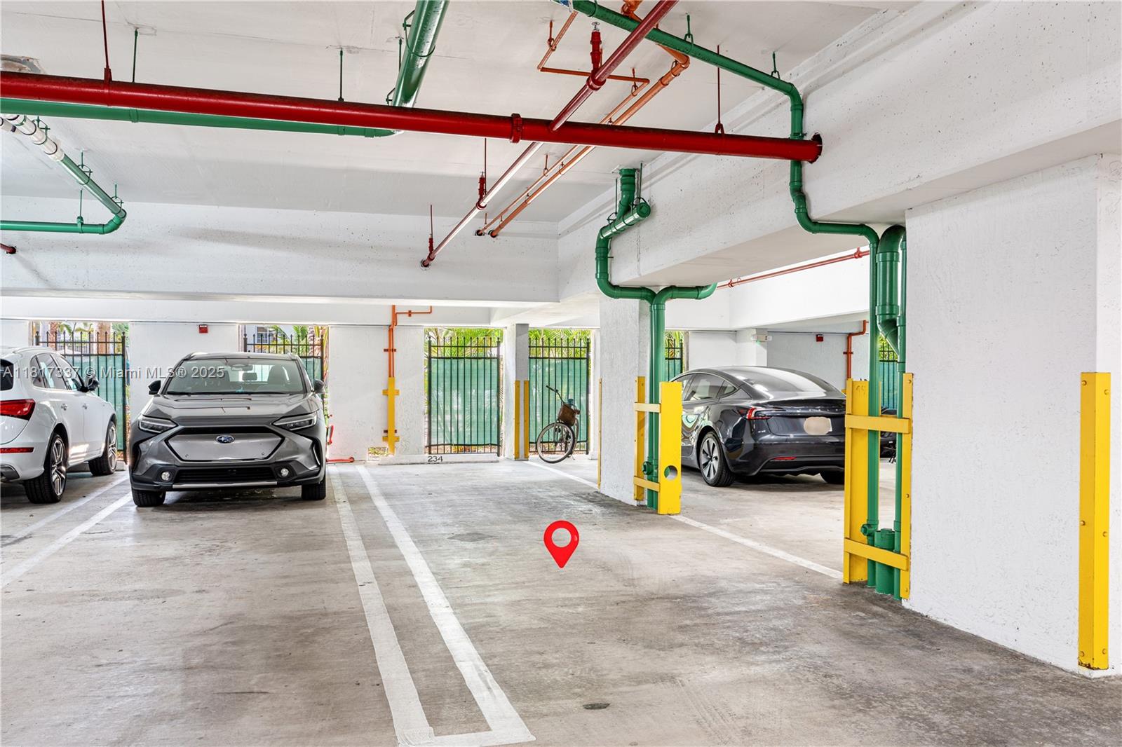 THE COURTS AT SOUTH BEACH - Residential