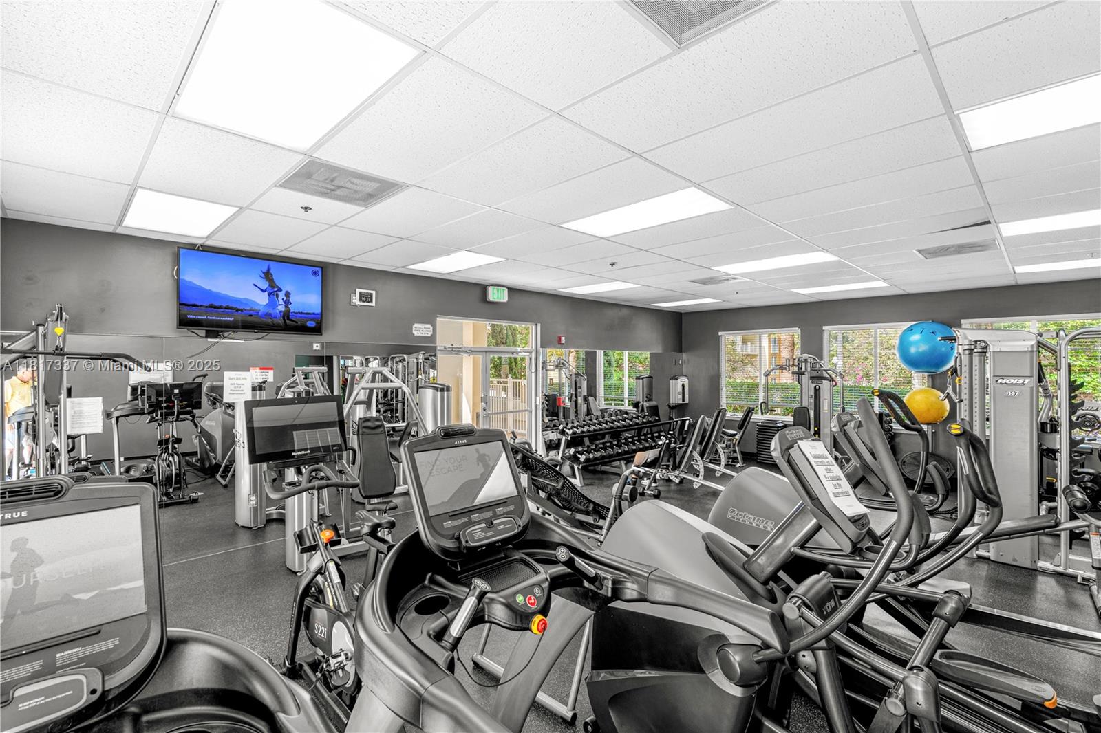 THE COURTS AT SOUTH BEACH - Residential