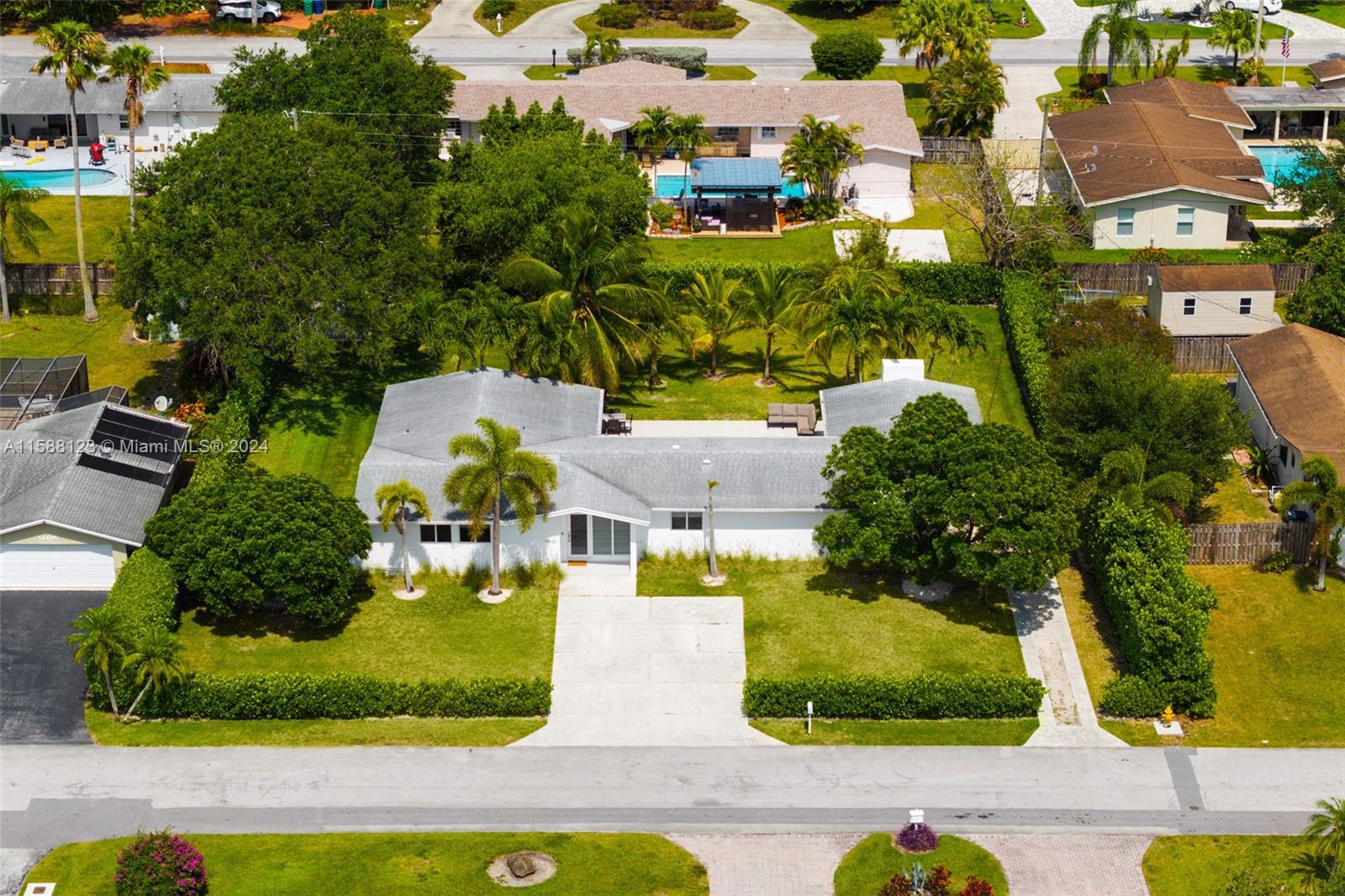 UNIVERSITY PINES - Residential