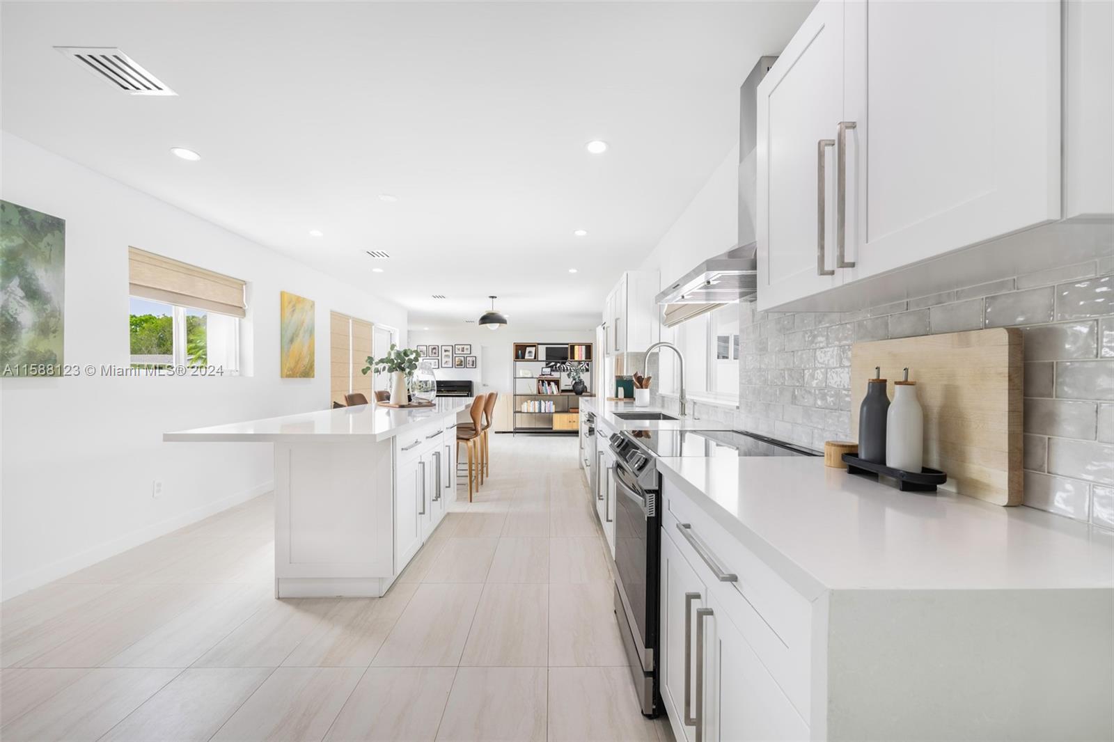UNIVERSITY PINES - Residential