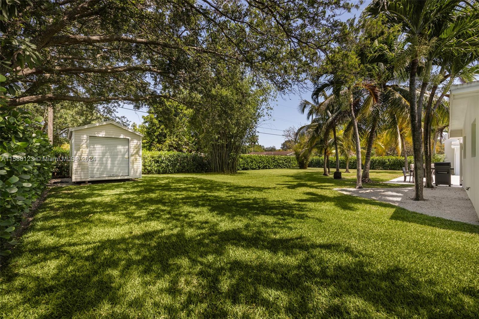 UNIVERSITY PINES - Residential