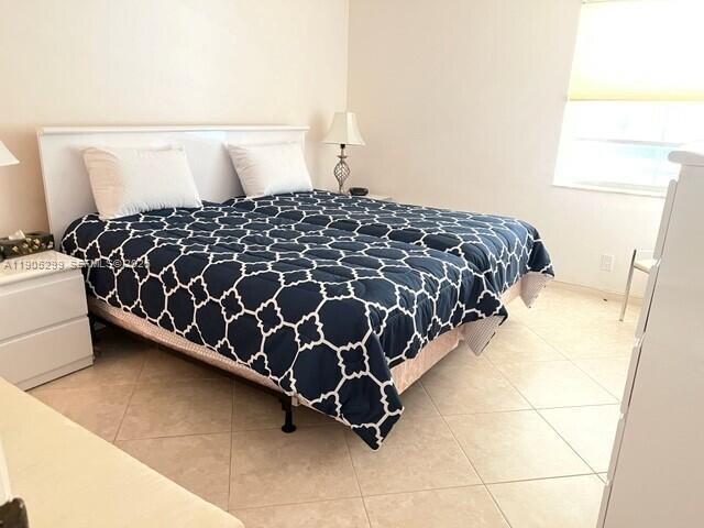 KINGS POINT NORMANDY COND - Residential