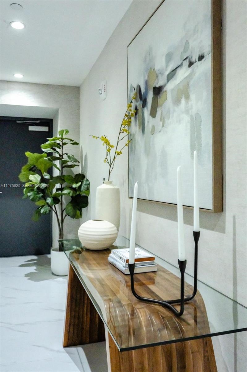 ARIA RESERVE SOUTH CONDO - Residential