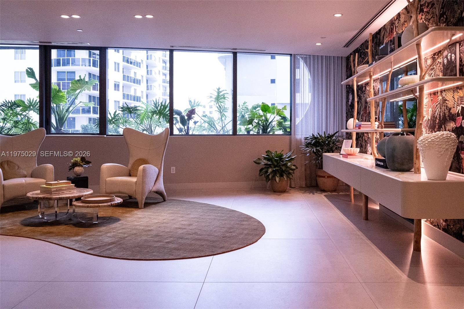 ARIA RESERVE SOUTH CONDO - Residential