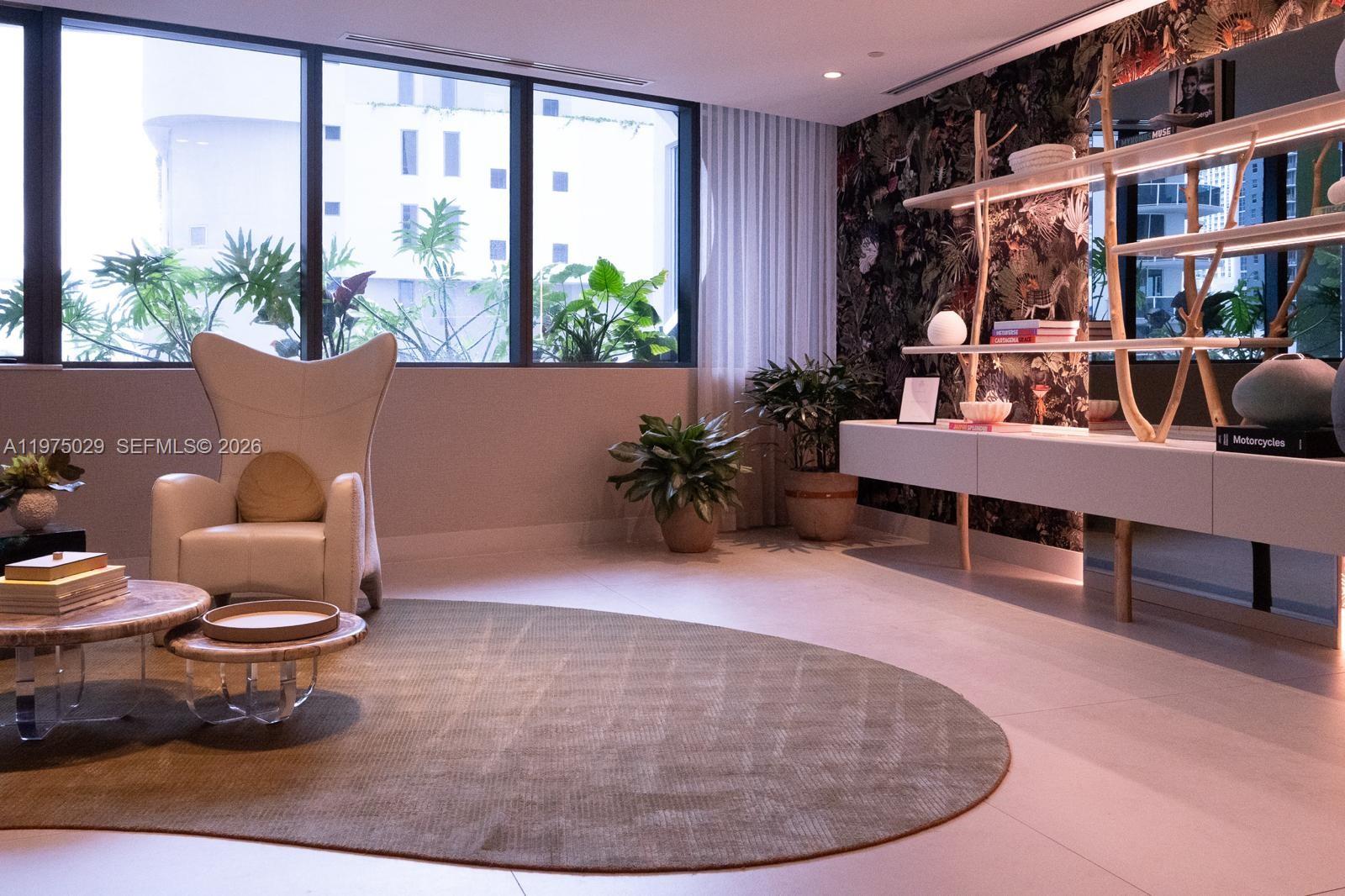 ARIA RESERVE SOUTH CONDO - Residential