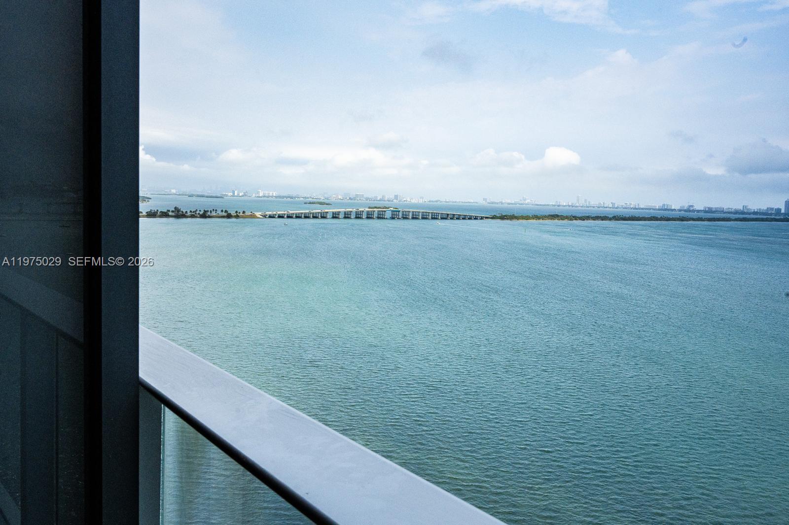 ARIA RESERVE SOUTH CONDO - Residential