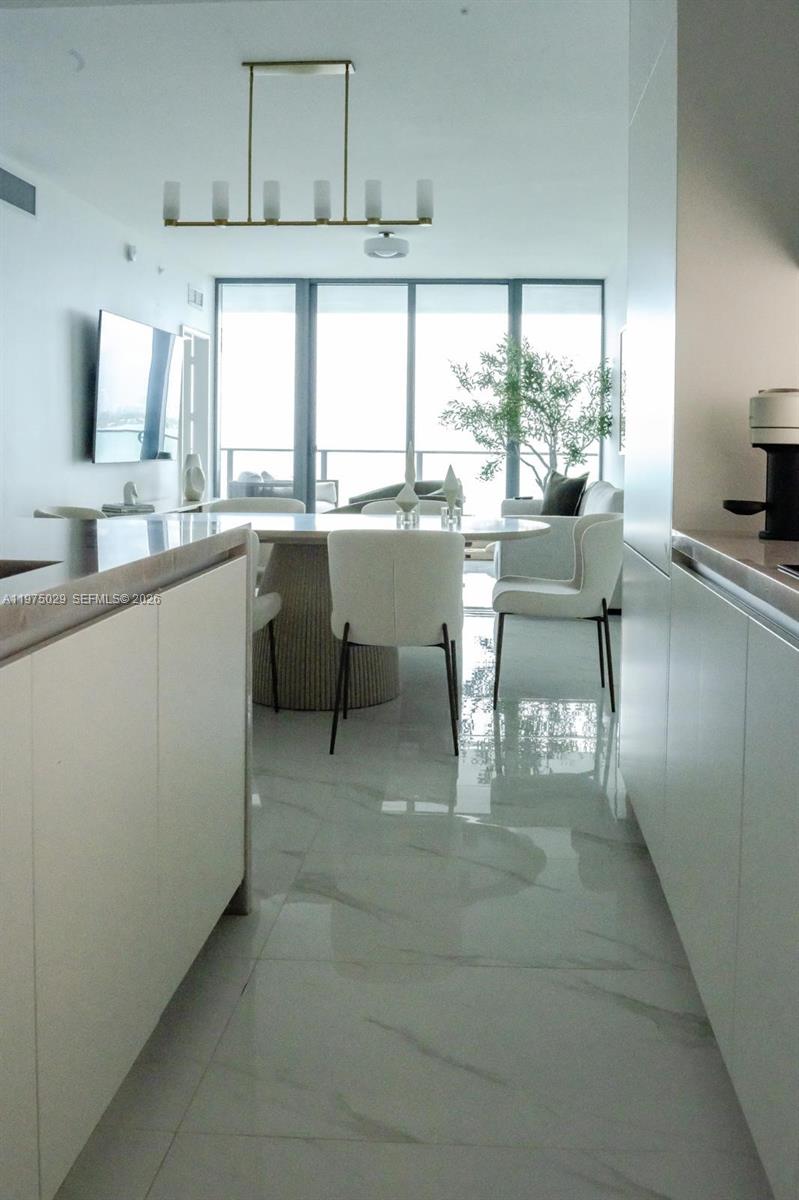 ARIA RESERVE SOUTH CONDO - Residential