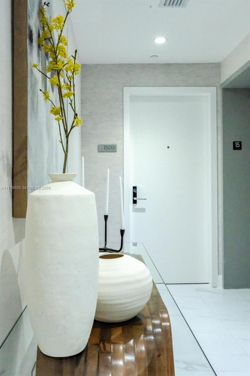 ARIA RESERVE SOUTH CONDO - Residential