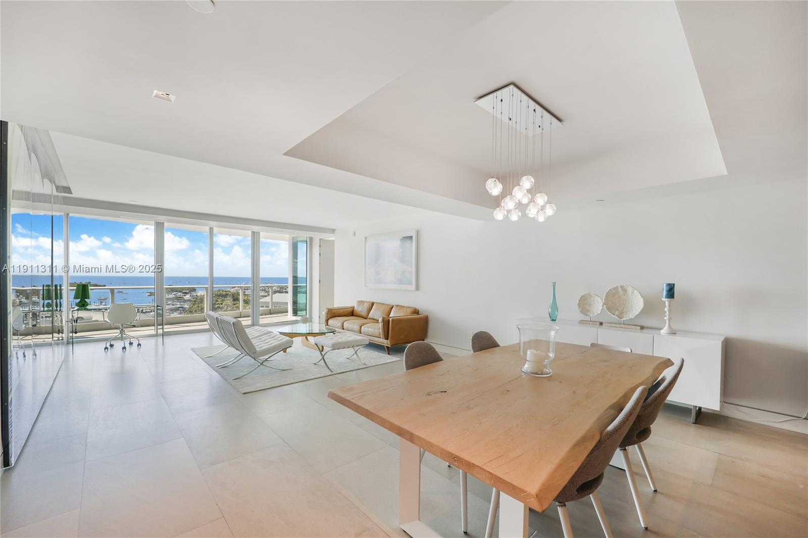 GROVENOR HOUSE CONDO - Residential Lease