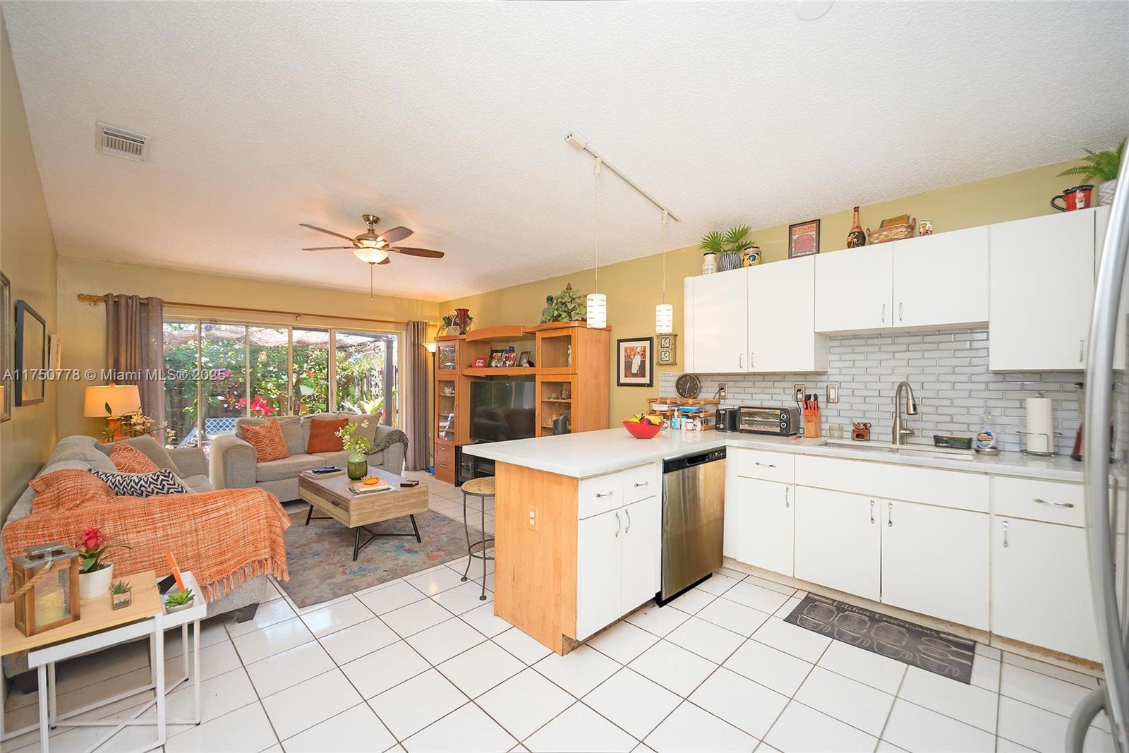SOUTHWIND POINT - Residential