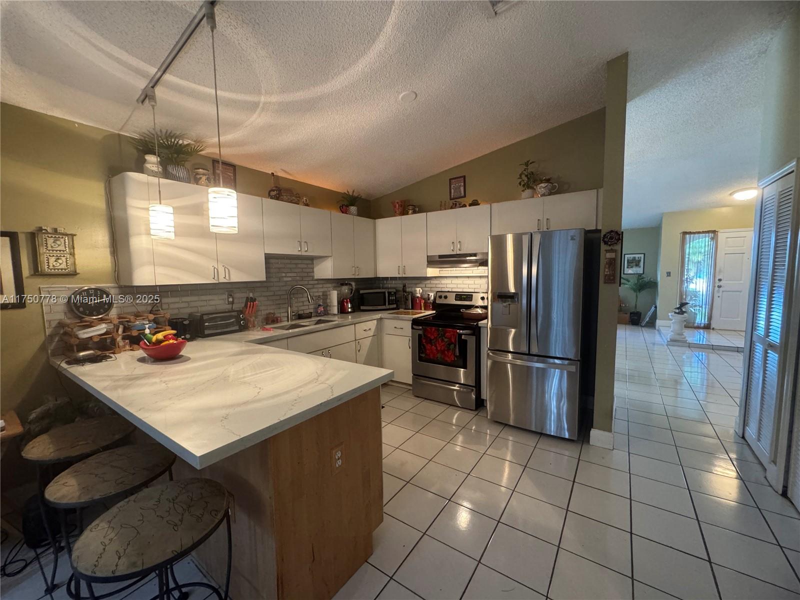 SOUTHWIND POINT - Residential