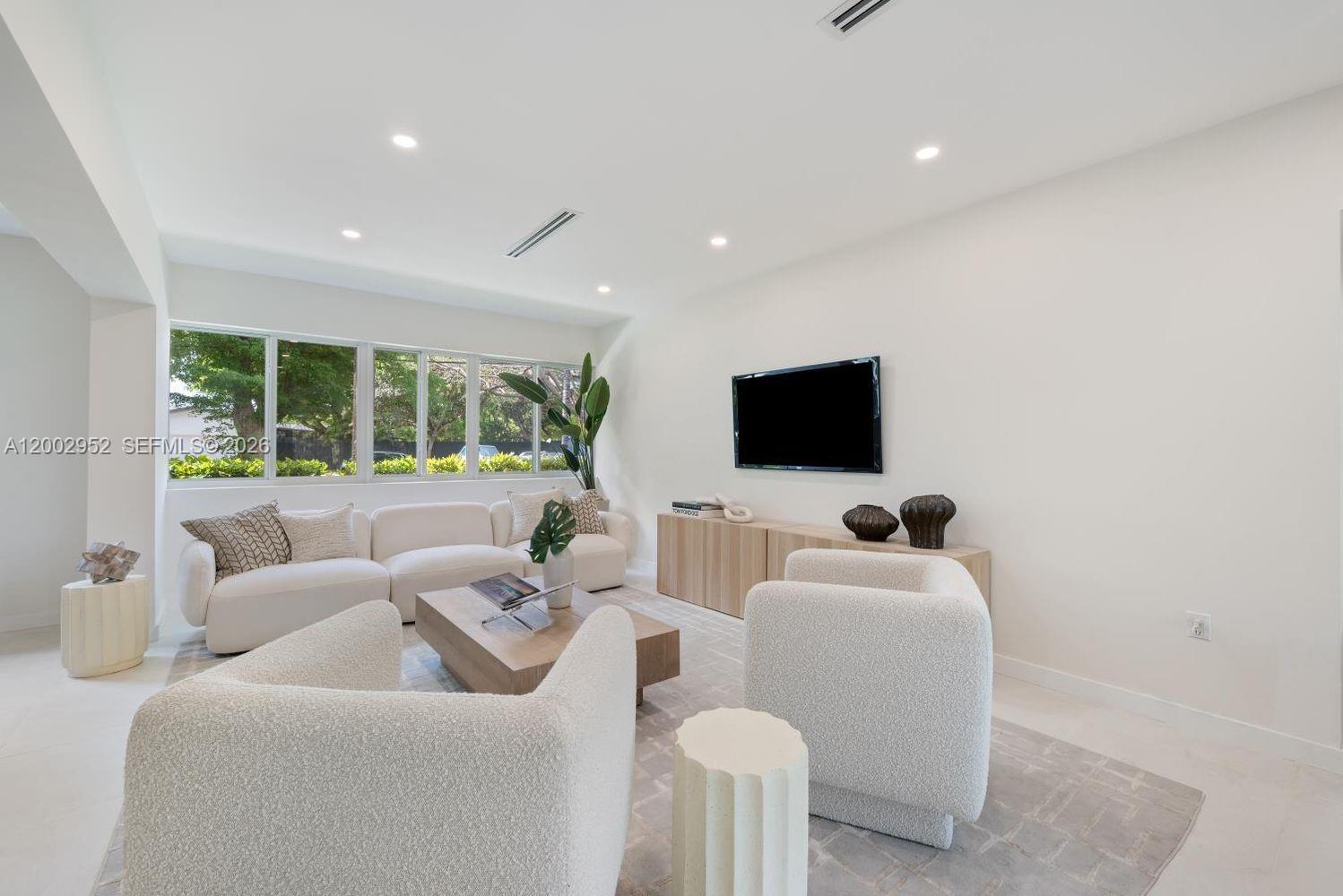 SUN CORAL HGTS - Residential