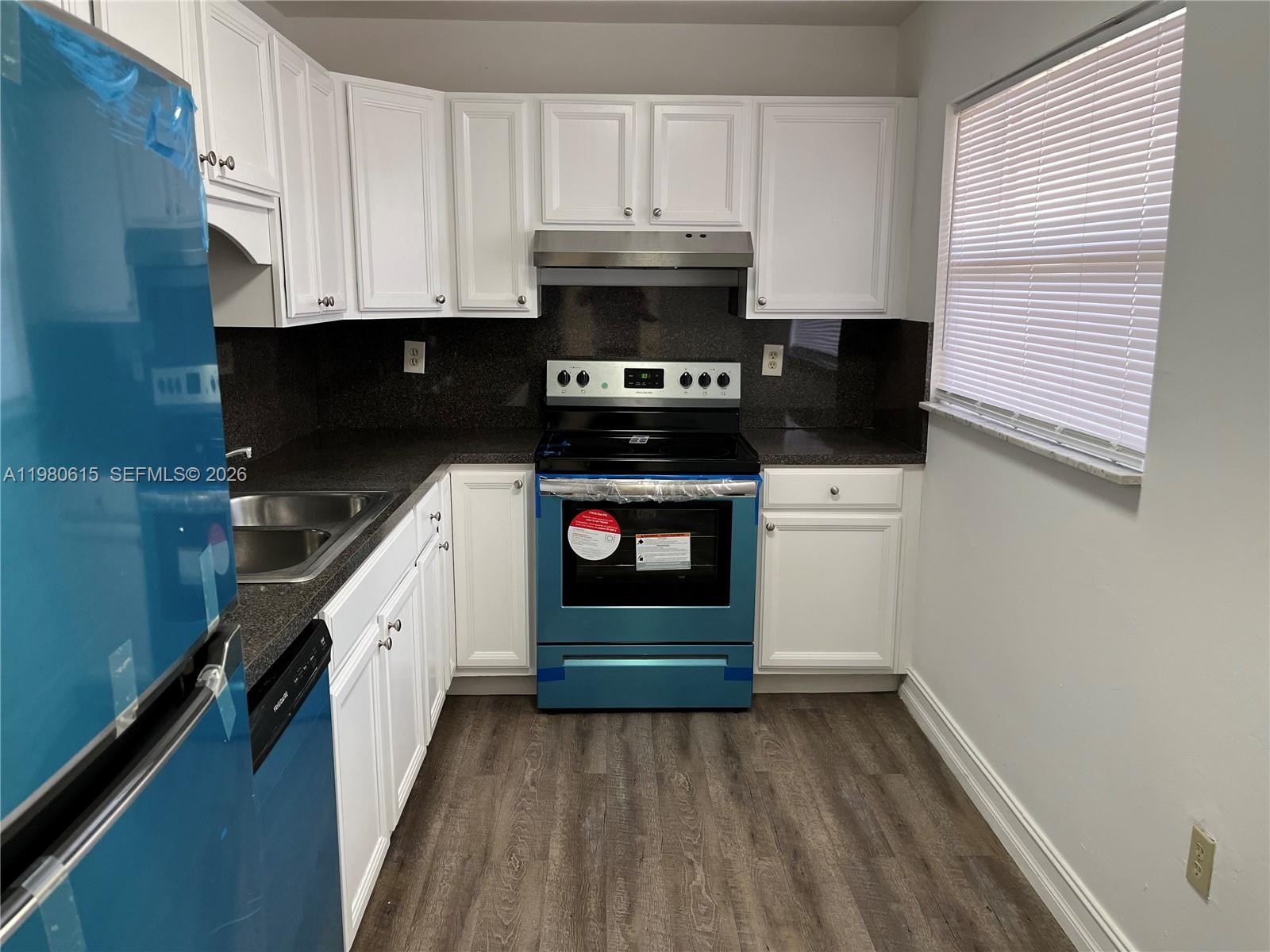 PARKVIEW CONDO NO 2 - Residential Lease