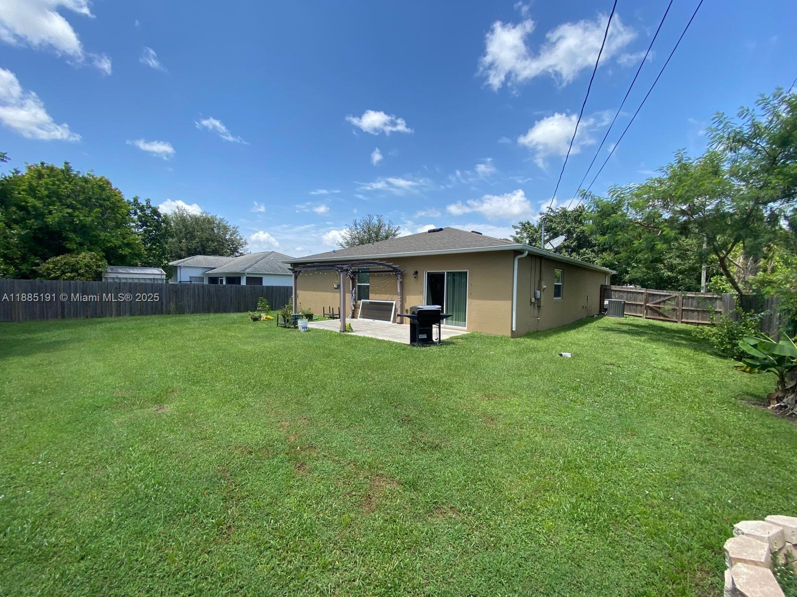 PORT ST LUCIE SECTION 8 - Residential