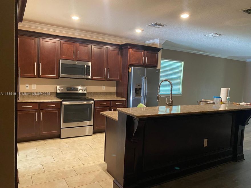 Gorgeous newer 4 bedroom 2 bathroom 2 car garage home built in 2018. Wonderful floor plan features an eat in kitchen, indoor utility room, separate family and living rooms, and the list goes on. A must see! Driving Directions: Crosstown Parkway to Del Rio to Garnet to Goodman