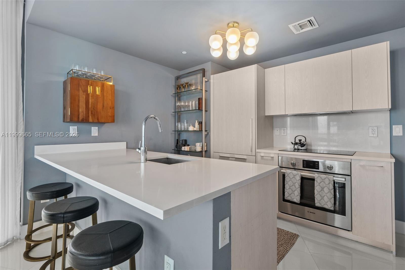 PARAISO BAYVIEWS CONDO - Residential