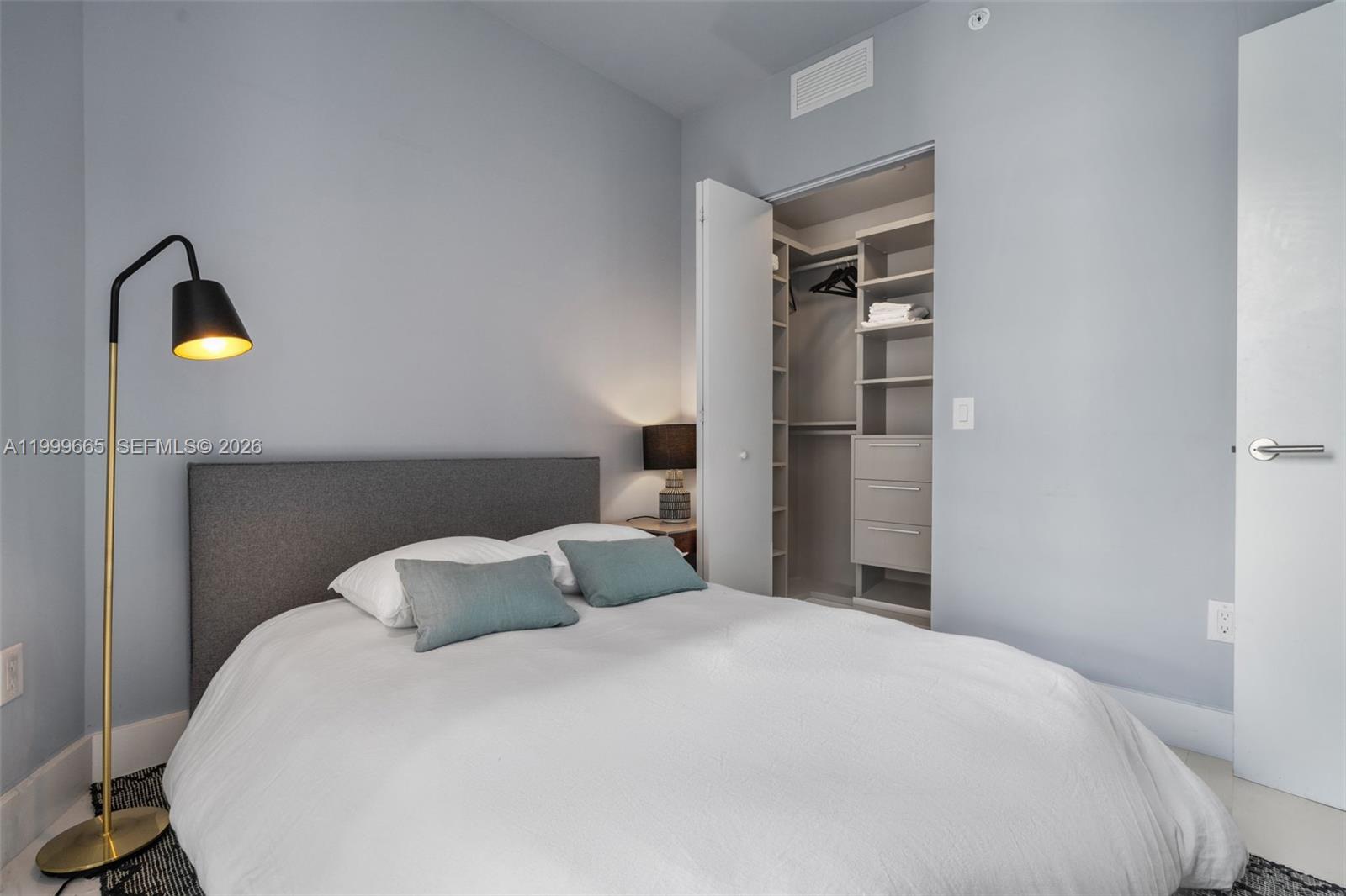 PARAISO BAYVIEWS CONDO - Residential