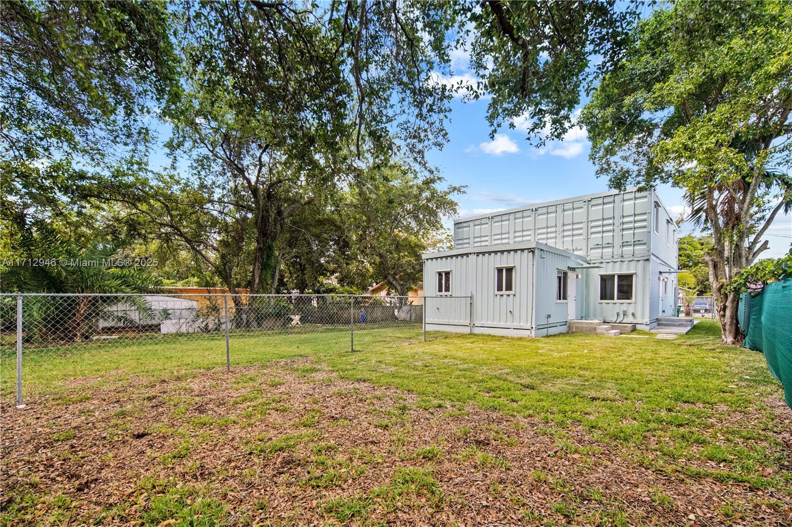 LITTLE RIVER GARDENS - Residential Lease