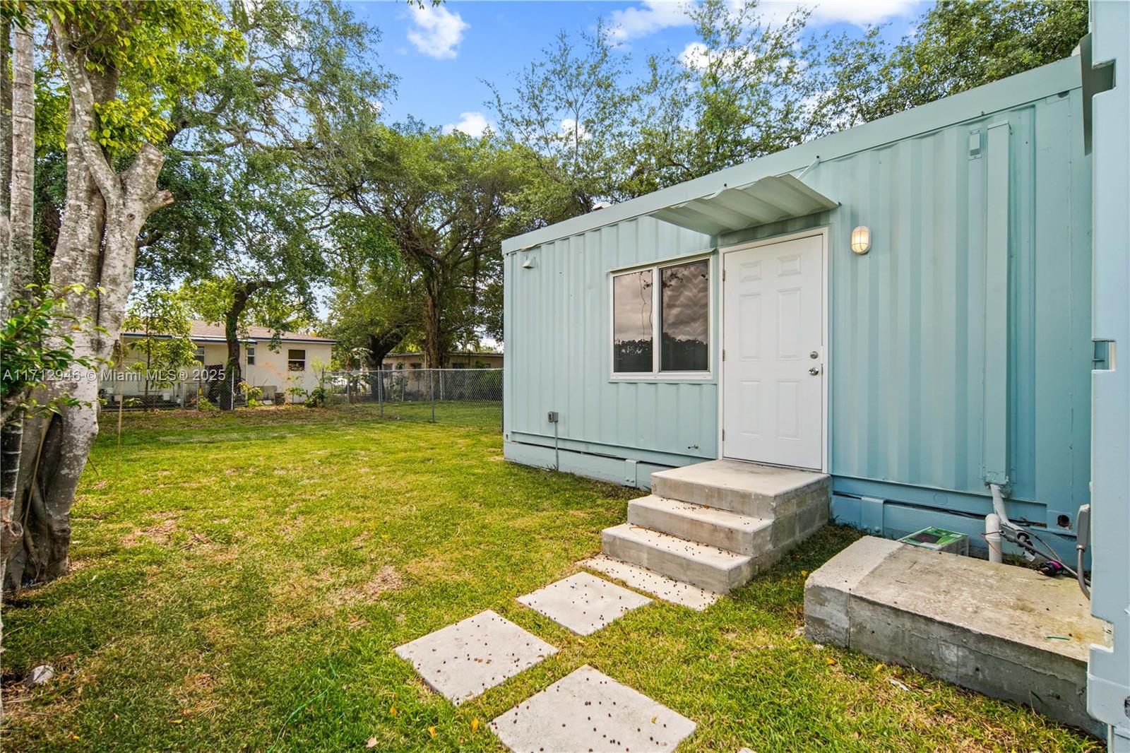 LITTLE RIVER GARDENS - Residential Lease