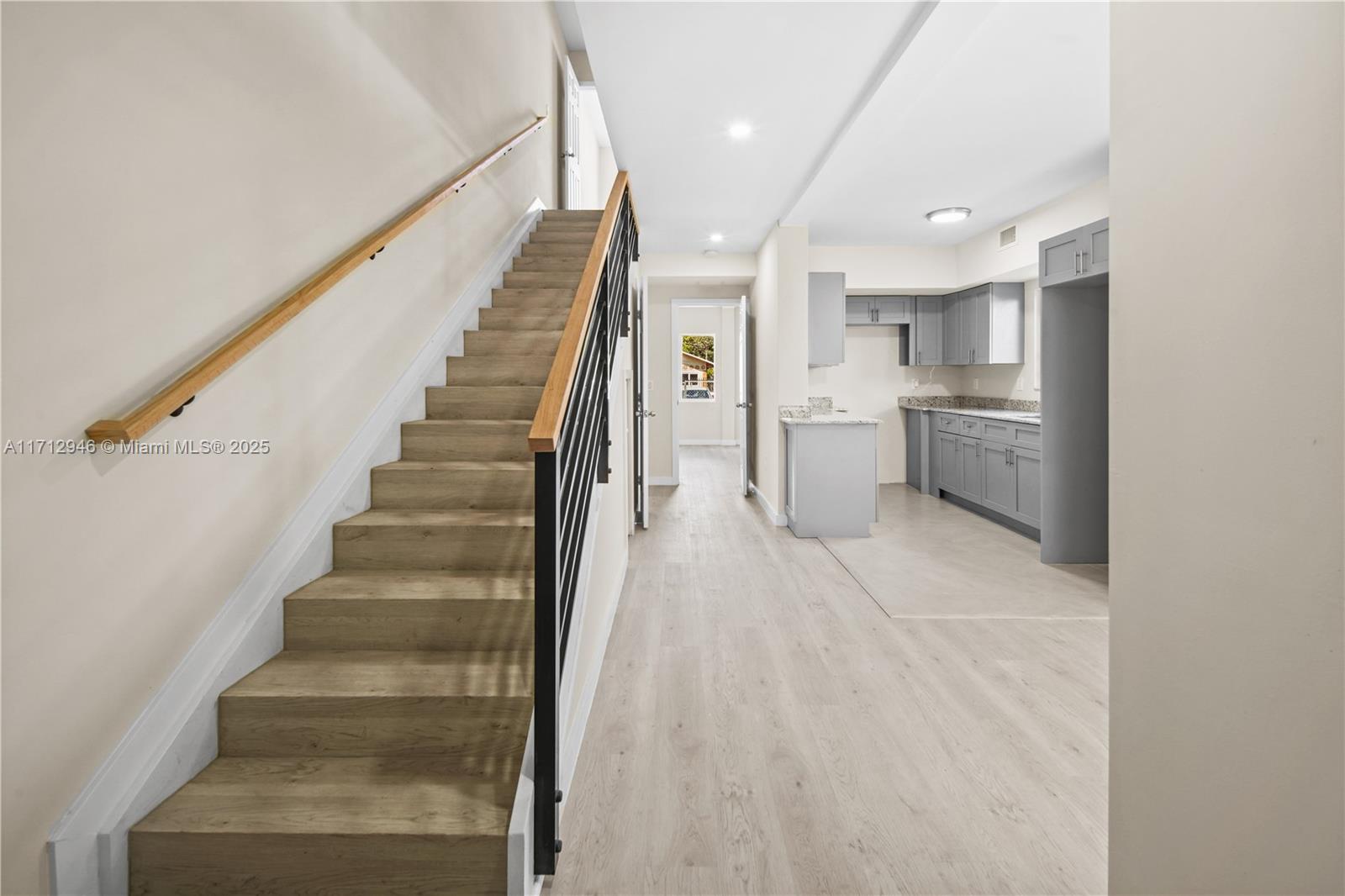 LITTLE RIVER GARDENS - Residential Lease