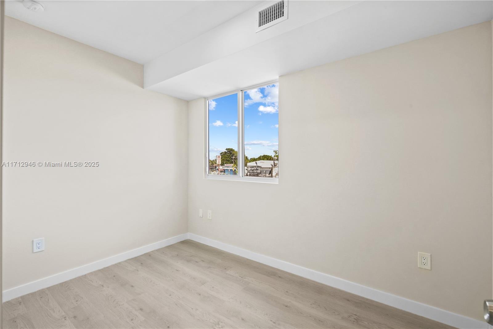 LITTLE RIVER GARDENS - Residential Lease