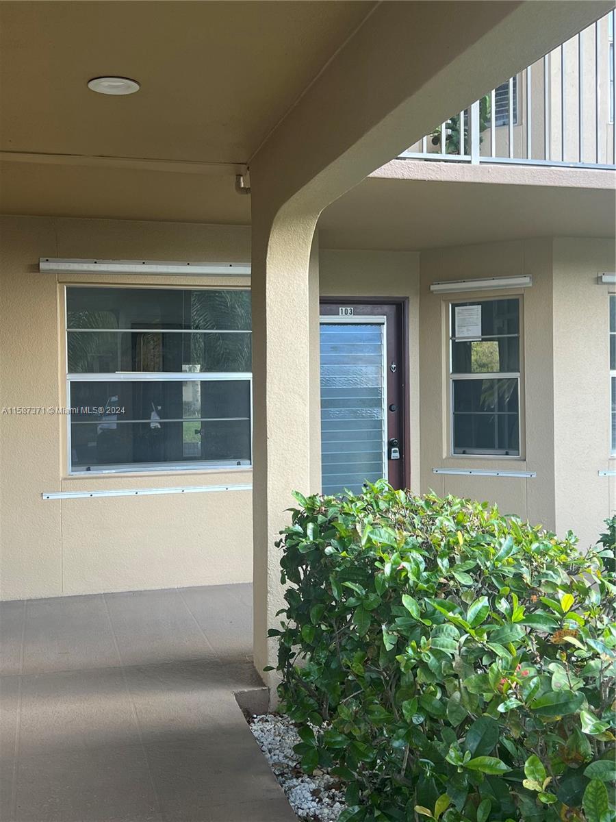 CAMBRIDGE AT CENTURY VILL - Residential