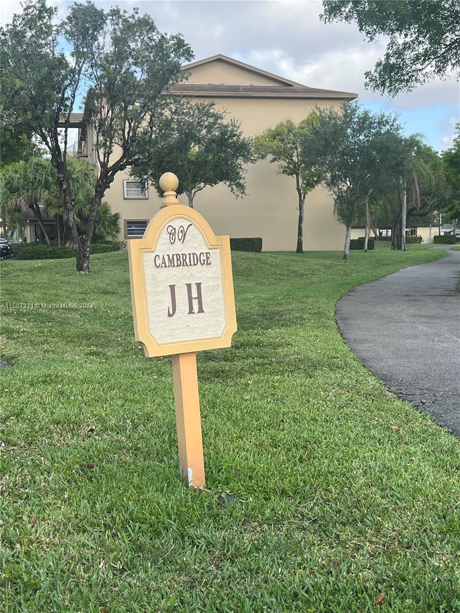 CAMBRIDGE AT CENTURY VILL - Residential