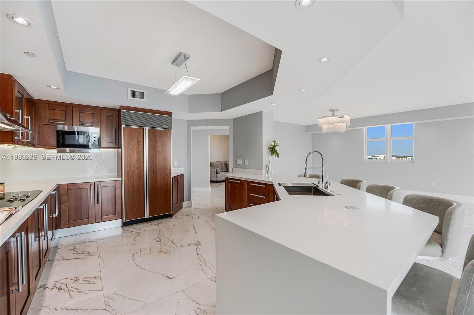 THE PENINSULA II CONDO - Residential