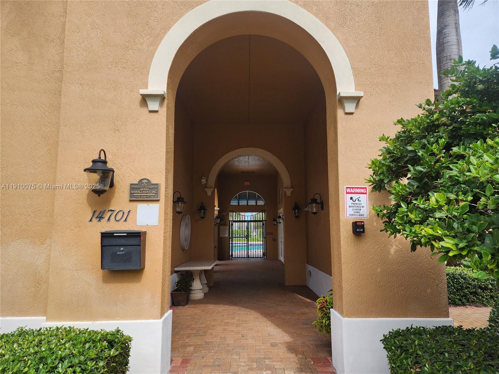 MEADOW PINES - Residential Lease