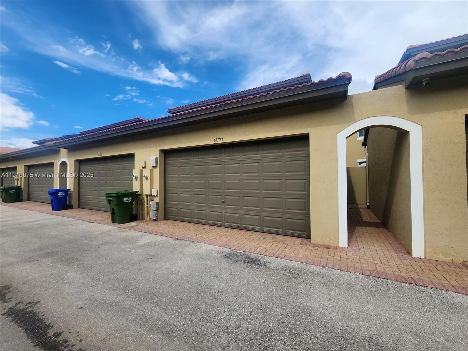 MEADOW PINES - Residential Lease