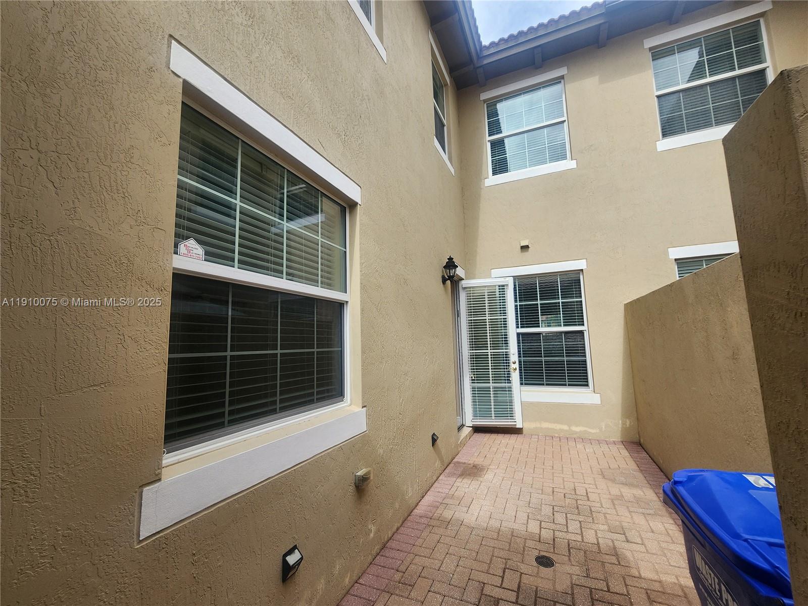 MEADOW PINES - Residential Lease