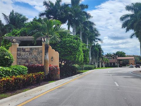 14722 SW 12th St 14722 Pembroke Pines FL 33027