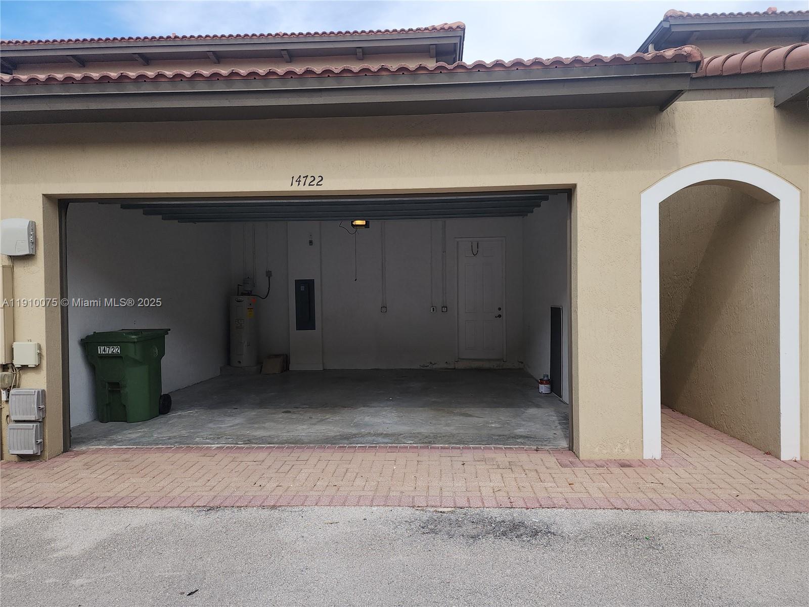 MEADOW PINES - Residential Lease