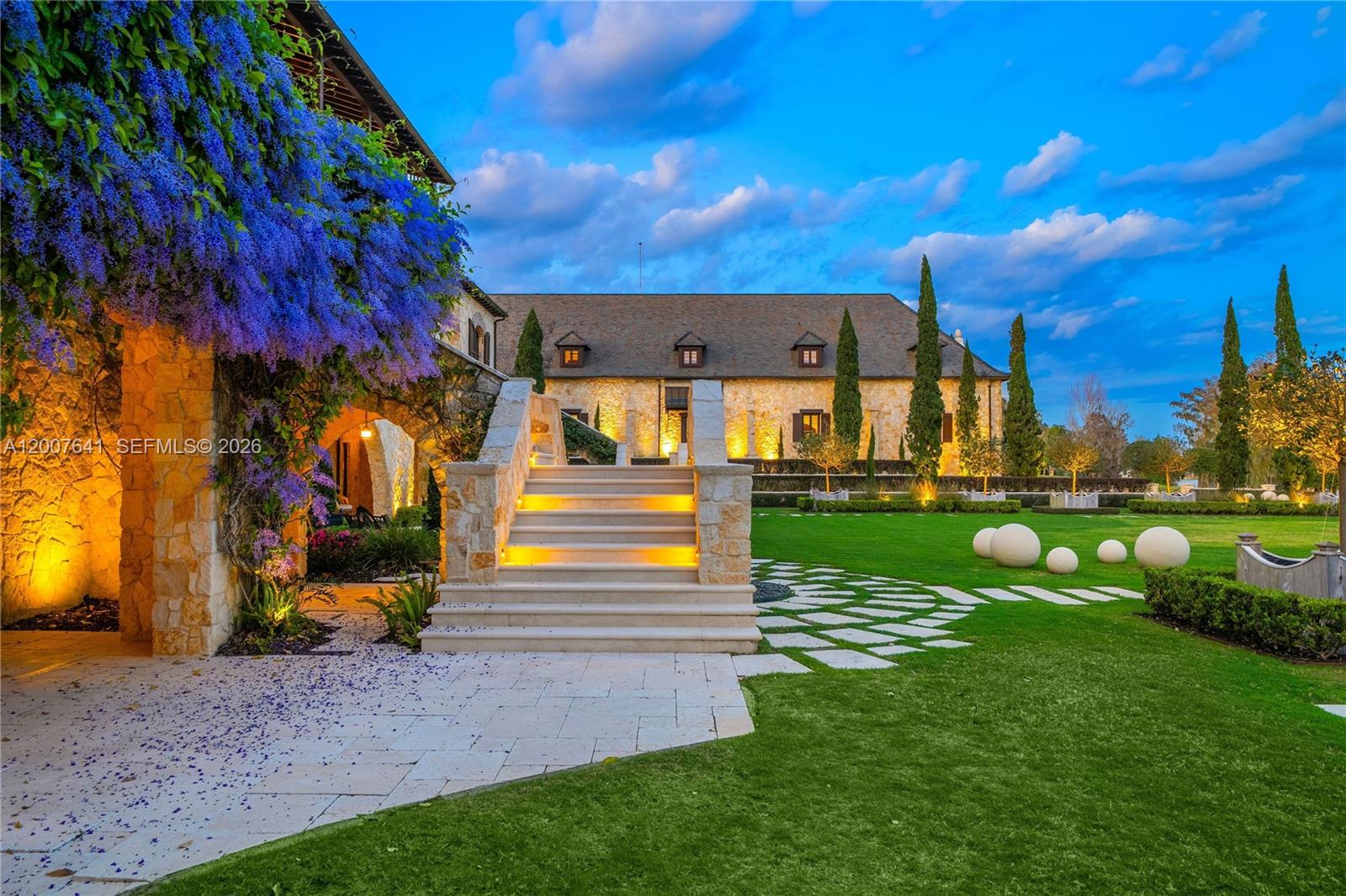 Lakt Thonotossasa - Residential