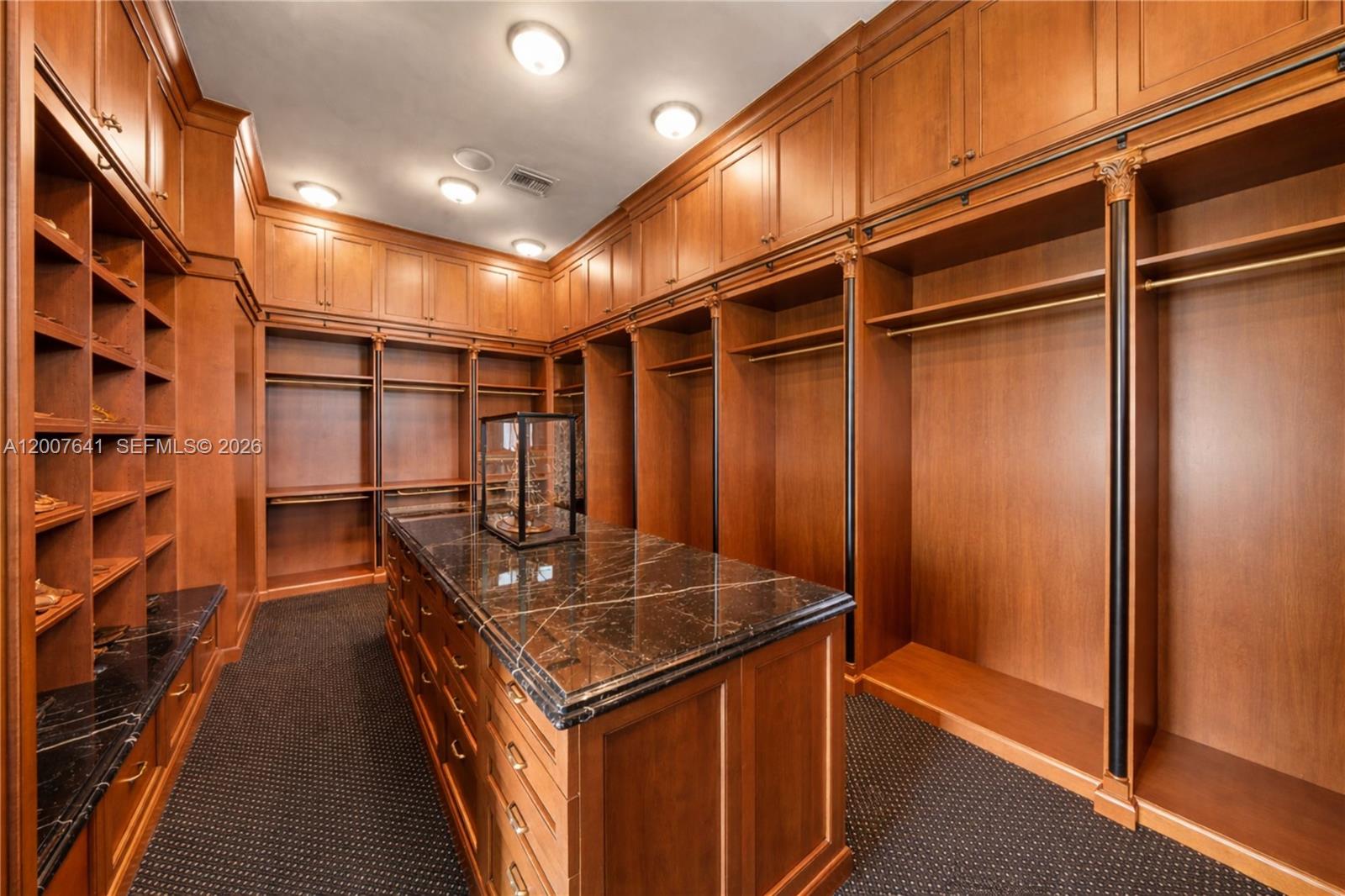 Lakt Thonotossasa - Residential