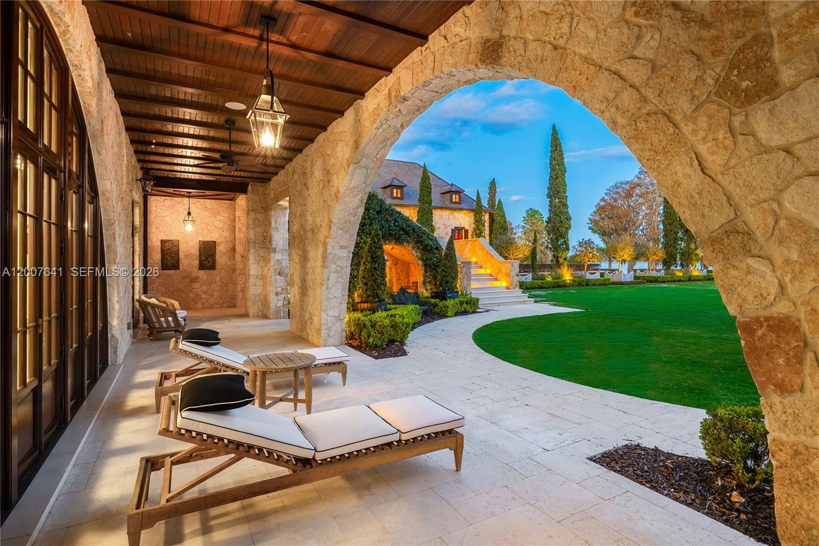 Lakt Thonotossasa - Residential