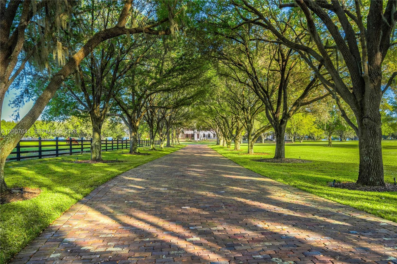 Lakt Thonotossasa - Residential
