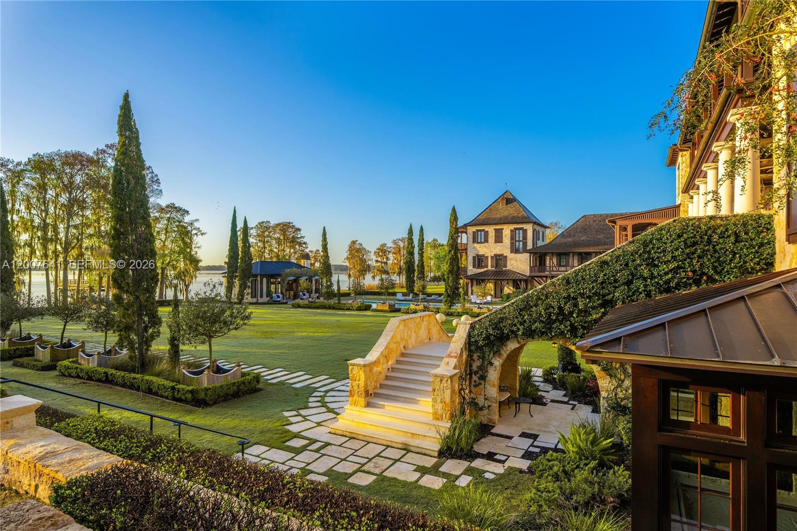 Lakt Thonotossasa - Residential