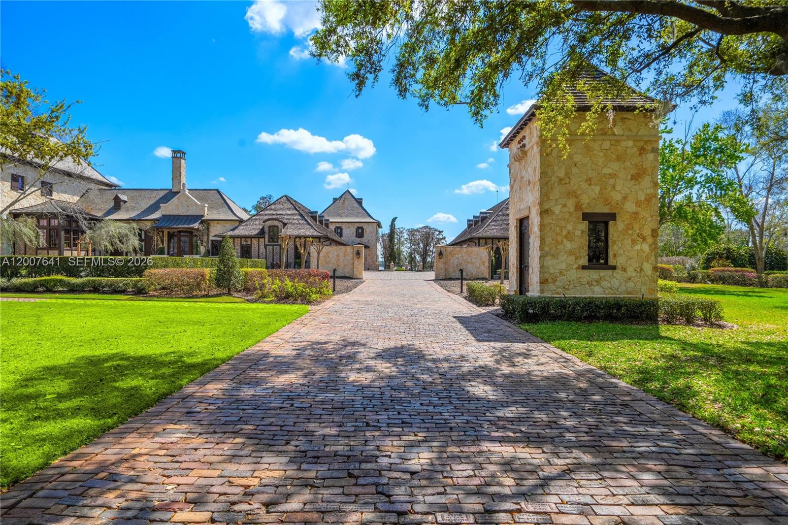 Lakt Thonotossasa - Residential